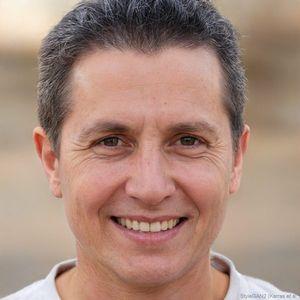 Portrait of Aaron Kessler
